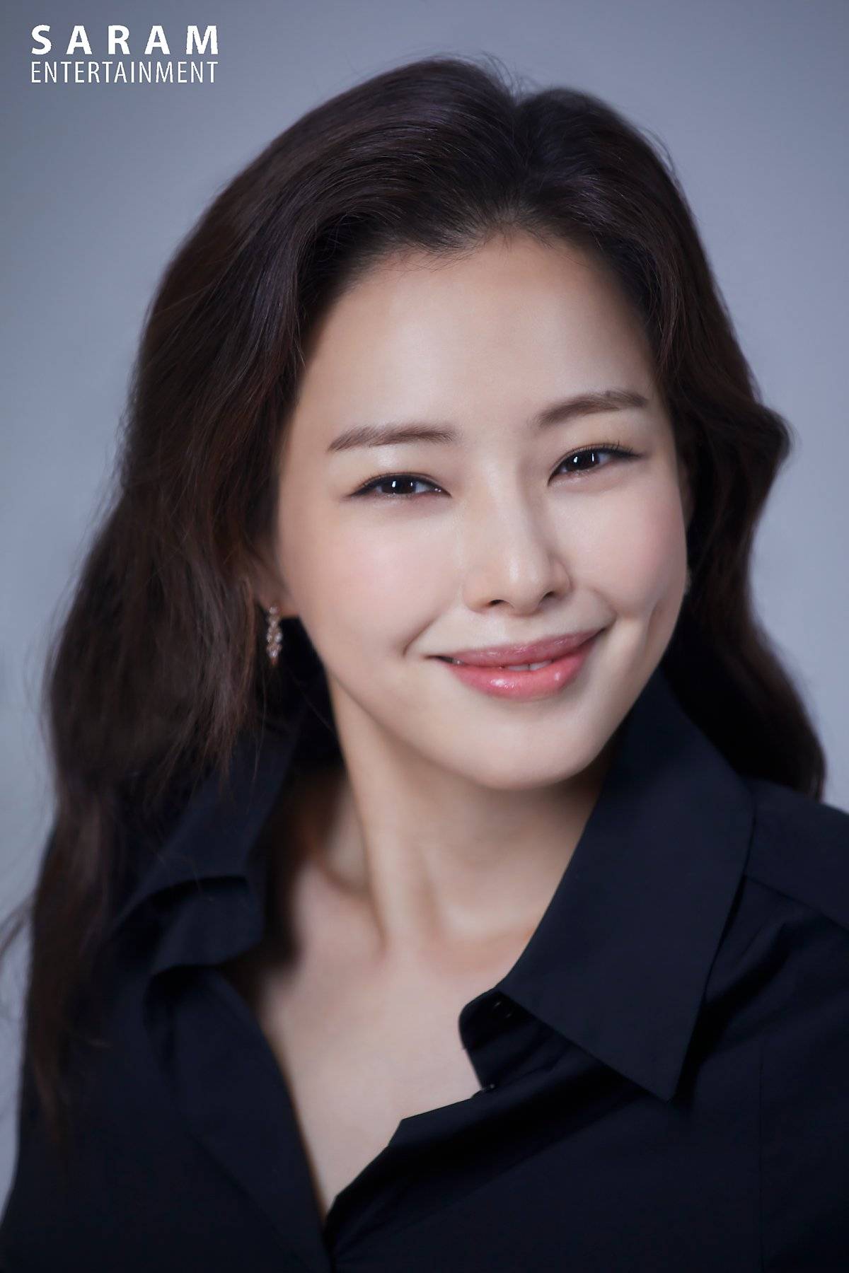 Lee Ha Nee Saram Entertainment Profile photos